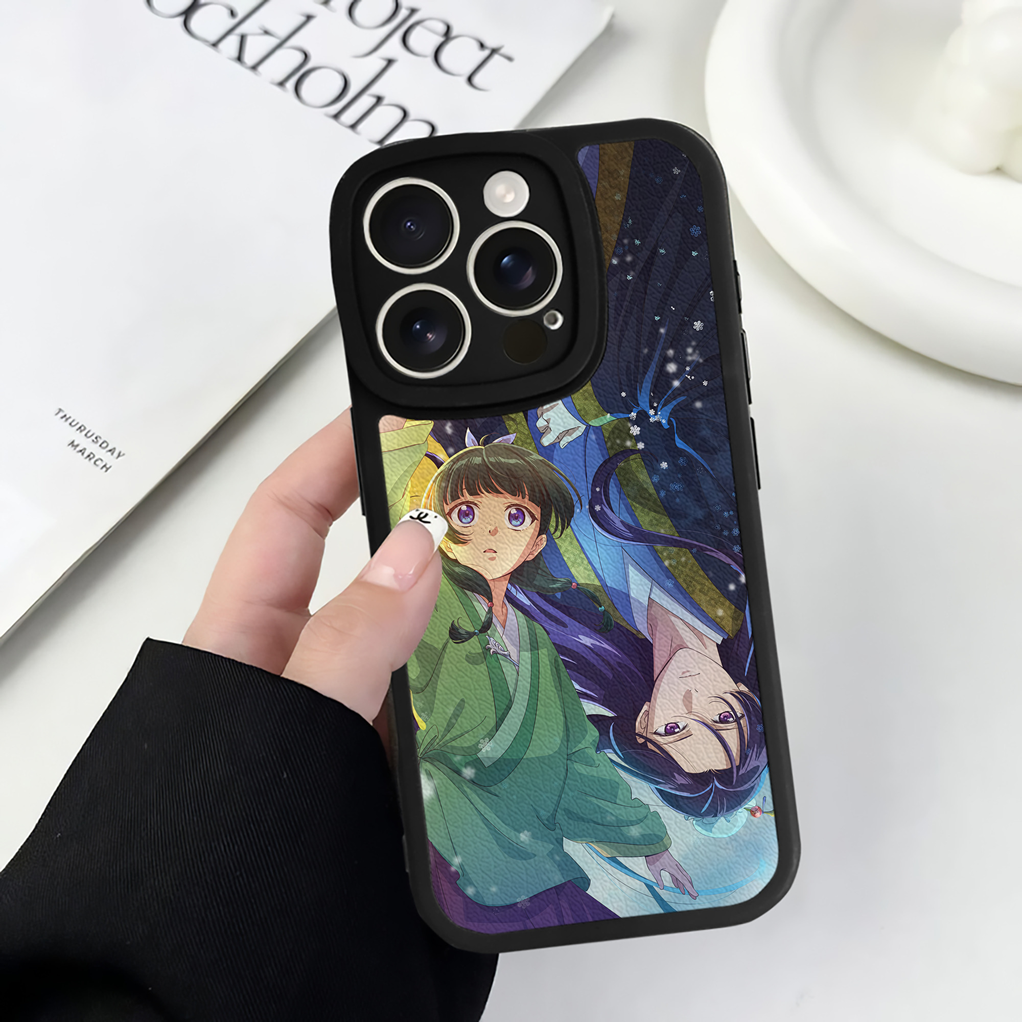 （画像用） 薬屋のひとりごと The Apothecary Diaries 【iPhone 16シリーズ対応】シリコンスマホケース（レザー調） 材質：シリコン